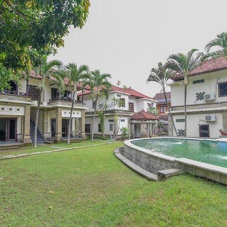 Reddoorz Plus Near Seminyak Square Denpasar Exteriér fotografie